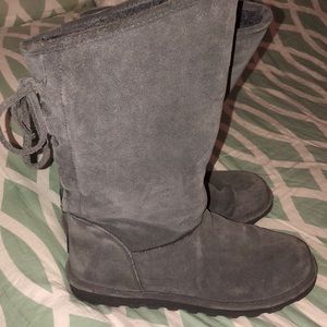 Bear-paw Grey Boots